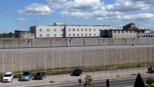 Telefoni cellulari carcere Ariano Irpino