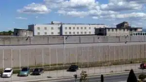 Telefoni cellulari carcere Ariano Irpino