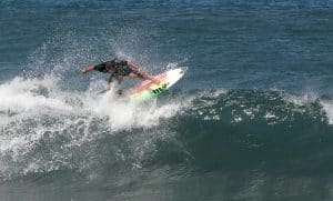 villammare surfista salvato oggi 25 maggio