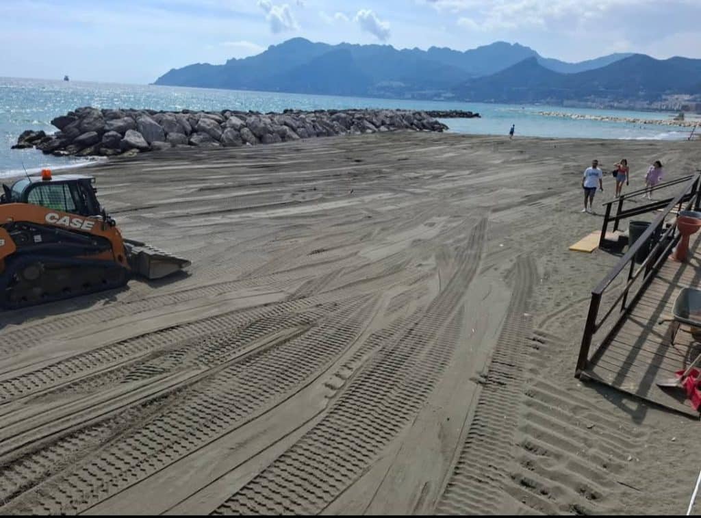 Salerno, al via la stagione estiva: il 1° giugno apertura ufficiale del nuovo tratto di spiaggia tra Pastena e Torrione