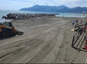 Salerno, al via la stagione estiva: il 1° giugno apertura ufficiale del nuovo tratto di spiaggia tra Pastena e Torrione