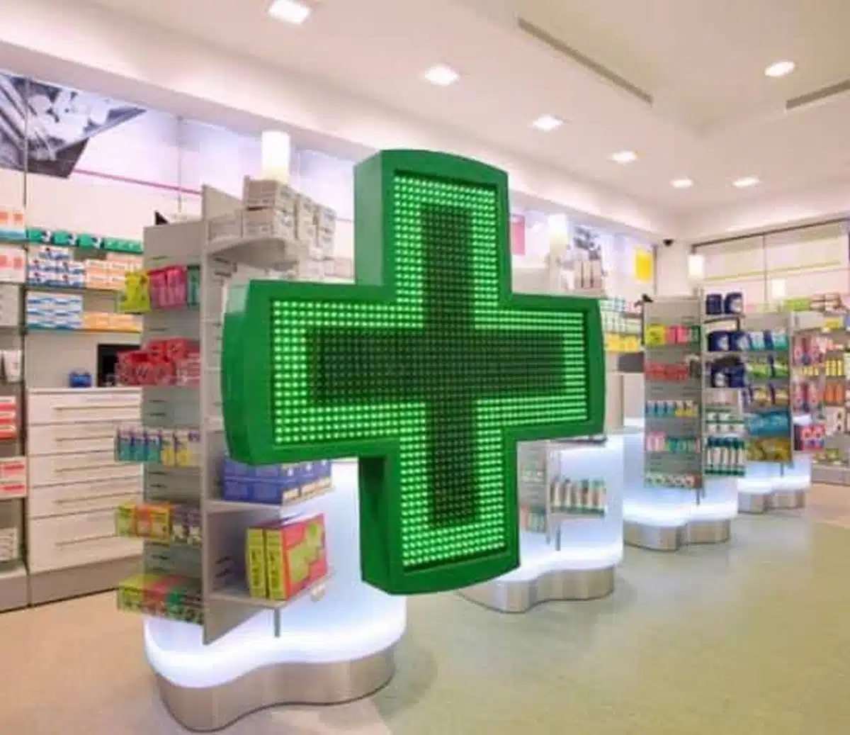 infarto farmacia cilento salvata dottoressa 22 maggio