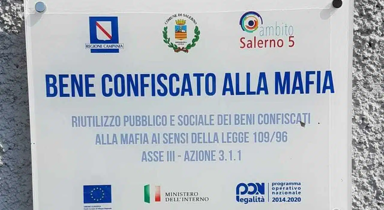 beni sottratti clan riutilizzo approvata legge