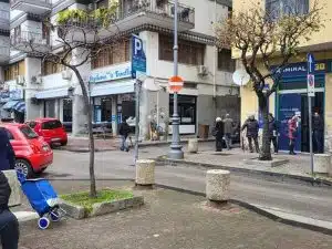 Salerno, commerciante aggredito a Torrione: la denuncia