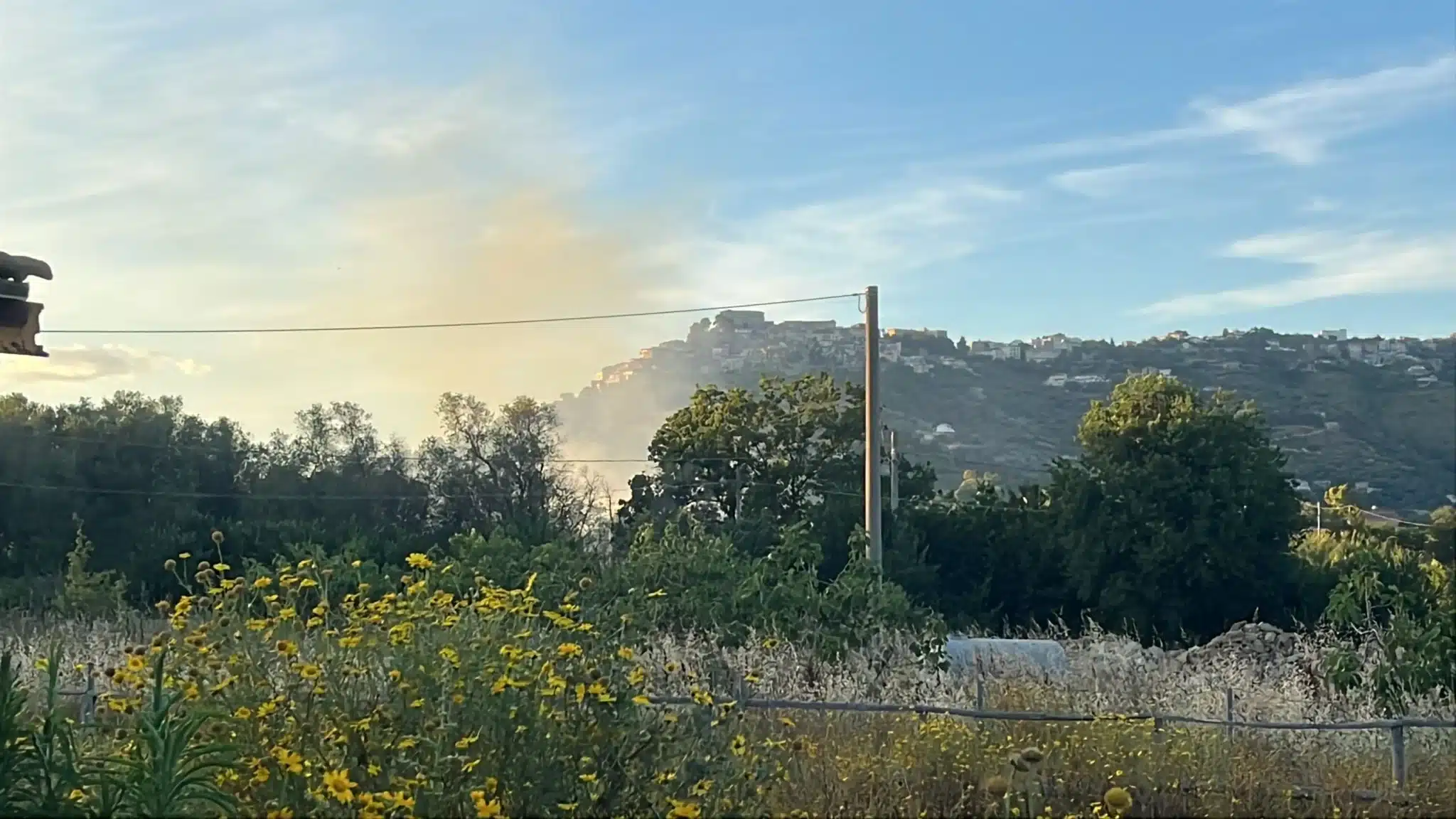 castellabate incendio oggi 30 maggio