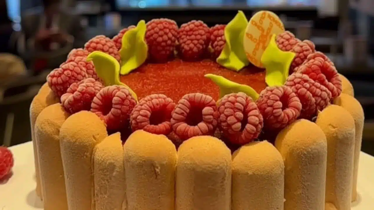 Mademoiselle Charlotte nuova torta pasticceria romolo salerno