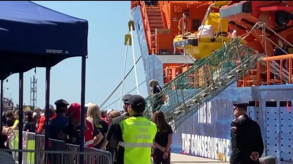 sbarco migranti salerno ultime notizie 27 maggio