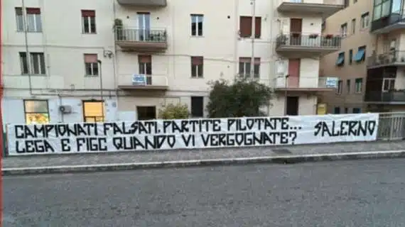 protesta tifosi salernitana lega figc 22 maggio 2025