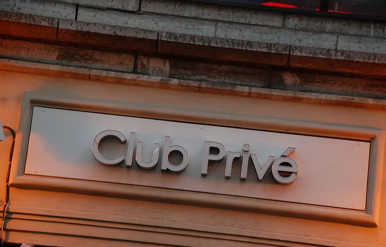tar club privé sarno sospensione chiusura