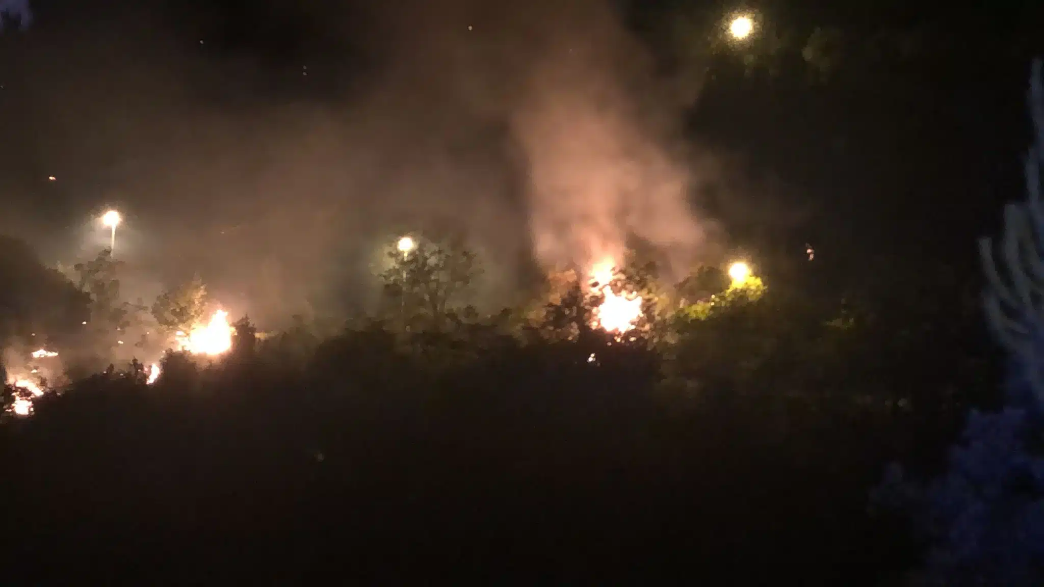 incendio salerno monte bonadies ultime notizie