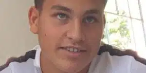 Mondragone, muore travolto da un'auto: addio a Luigi Petrella, 16 anni. Caccia al pirata della strada