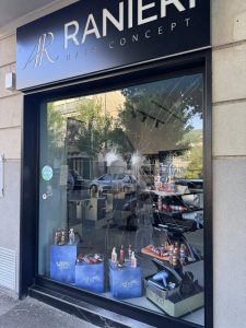 cava de tirreni vetrine salone colpite martellate