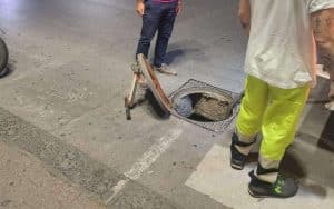 Salerno, via alla deblattizzazione: lotta alla Periplaneta Americana tramite le fogne