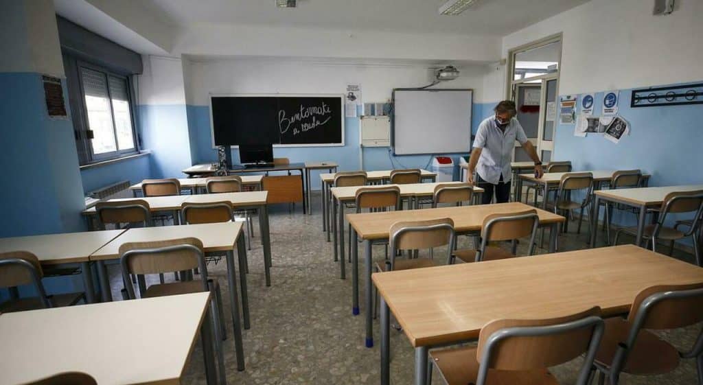 Calo iscrizioni scuole Salerno