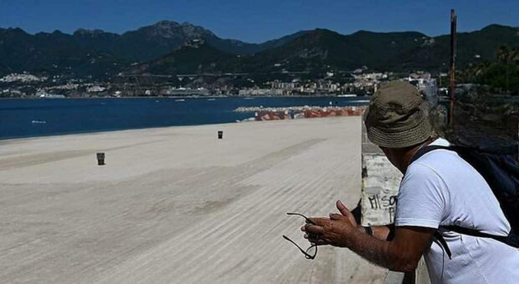 salerno universo beach turismo tassista vitolo