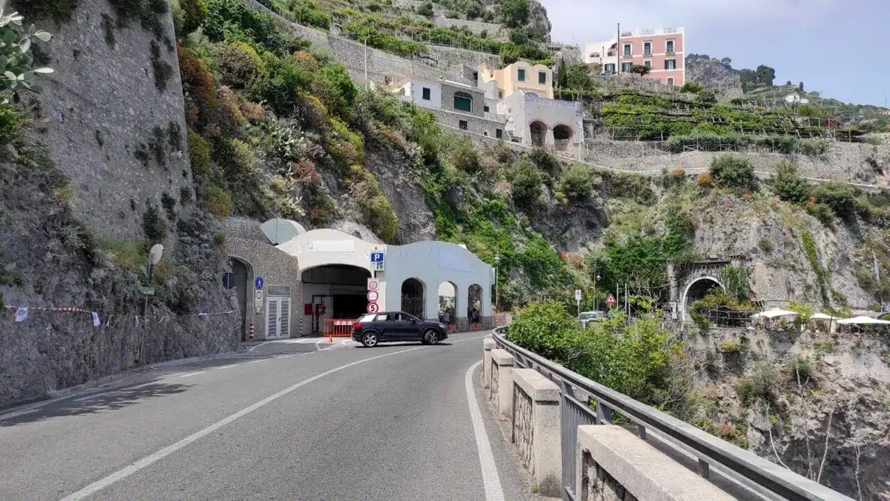 incidente amalfi oggi 5 giugno