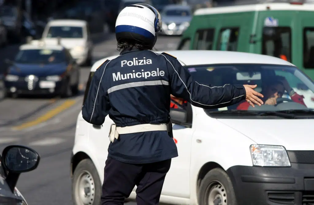 Salerno agenti Polizia