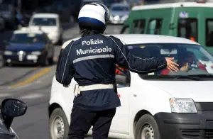 Salerno agenti Polizia