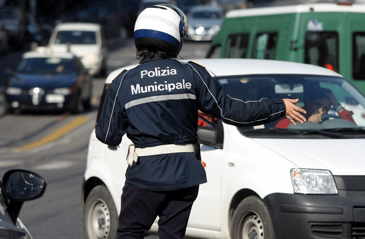 Salerno agenti Polizia
