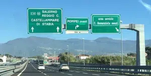 contromano autostrada Napoli-Salerno
