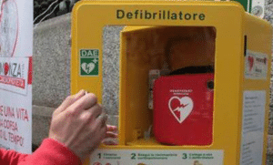 Salerno defibrillatore Fratte