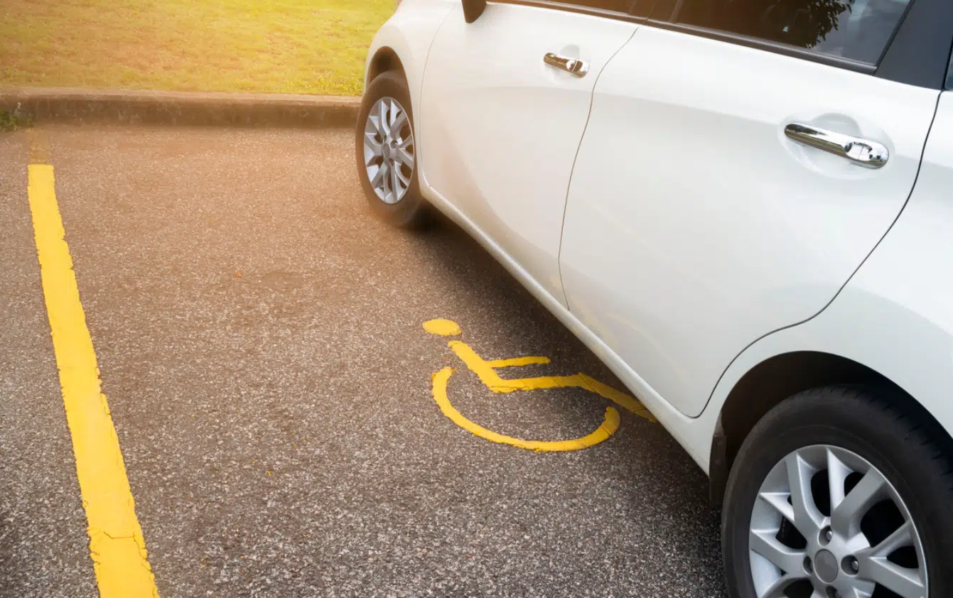 Cava sosta abusiva permesso disabili