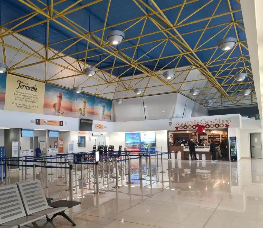 aeroporto salerno ncc abusivi allarme