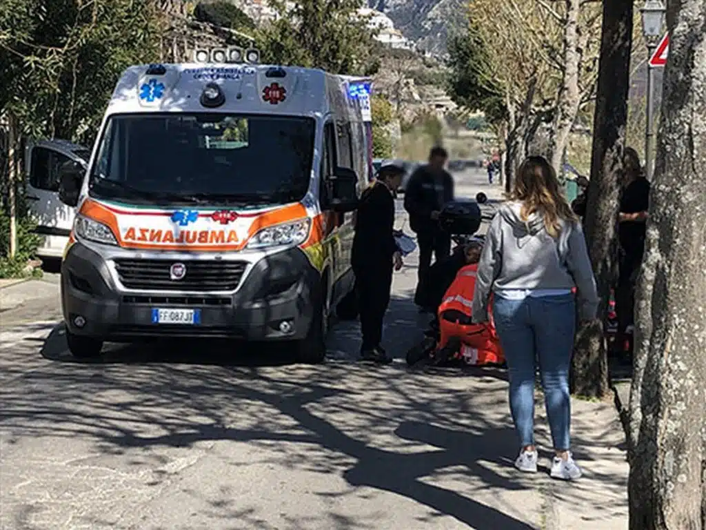 incidente amalfi morto anziano oggi 4 maggio 2025