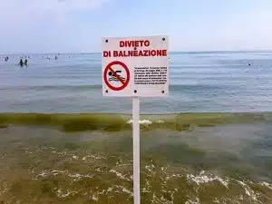 divieto balneazione battipaglia 11 giugno