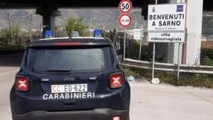 Compagna picchiata sarno braccialetto elettronico