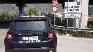 Compagna picchiata sarno braccialetto elettronico
