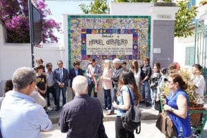 Omaggio a Manuel Cargaleiro: inaugurato un pannello in ceramica realizzato dagli studenti del Liceo Artistico "Sabatini - Menna" di Salerno