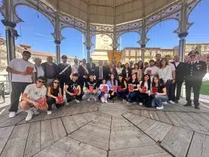 teggiano festa repubblica consegnate costituzioni ragazzi