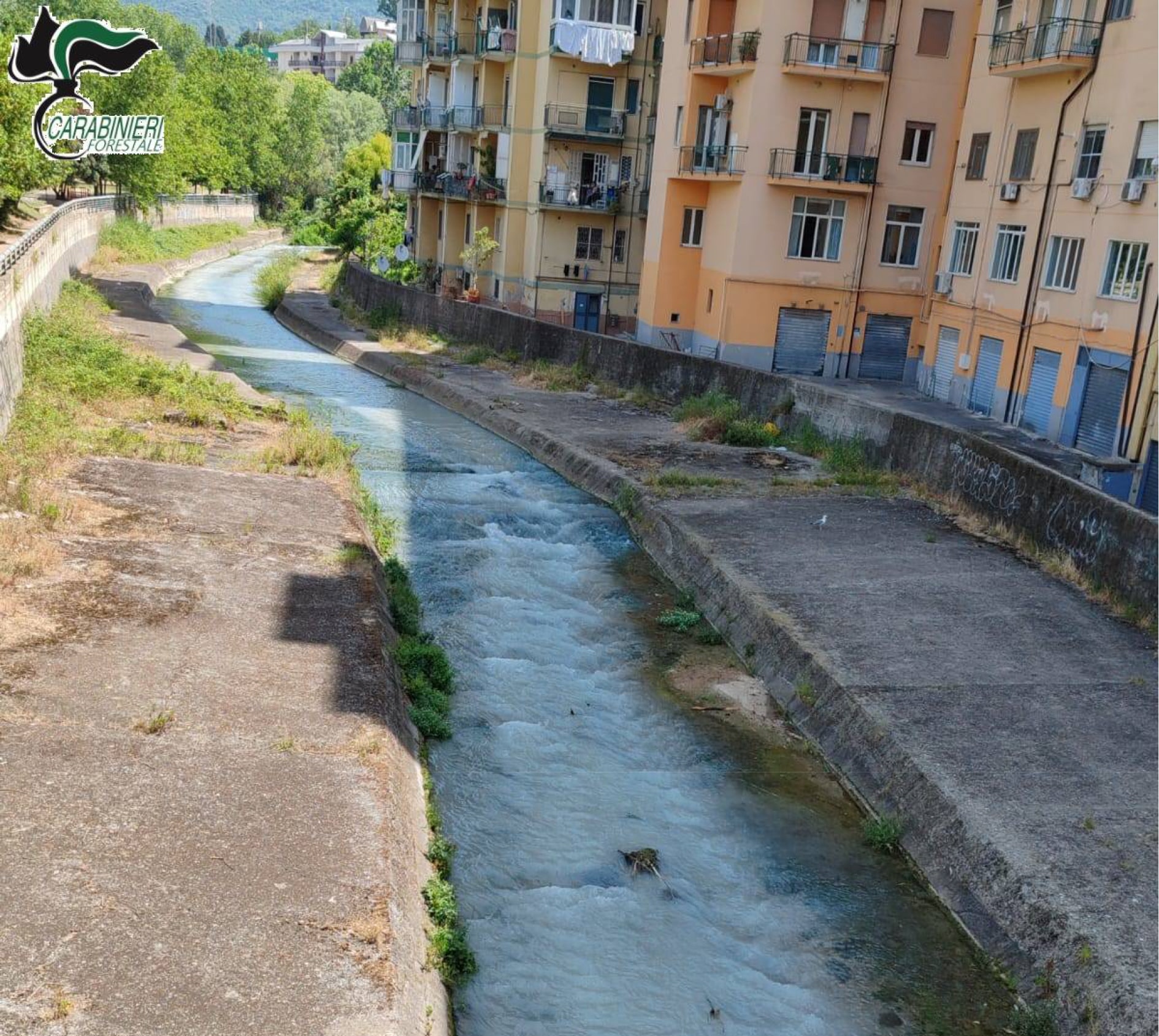 salerno sversamenti abusivi fiume irno denunciato