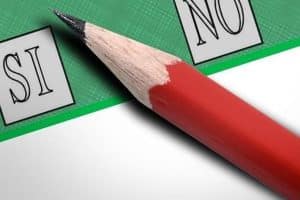 Urne aperte in tutta Italia: si vota per cinque referendum e per le amministrative