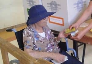 sala consilina nonnina va votare