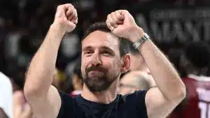 giuseppe poeta battipaglia finale scudetto basket brescia