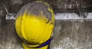 Yassine Bousenna schiacciato macchinario morto nocera inferiore indagati