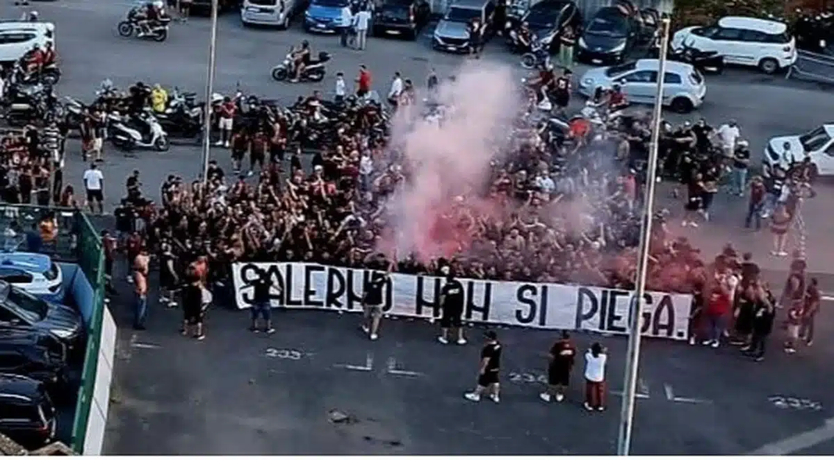 salernitana protesta ultras