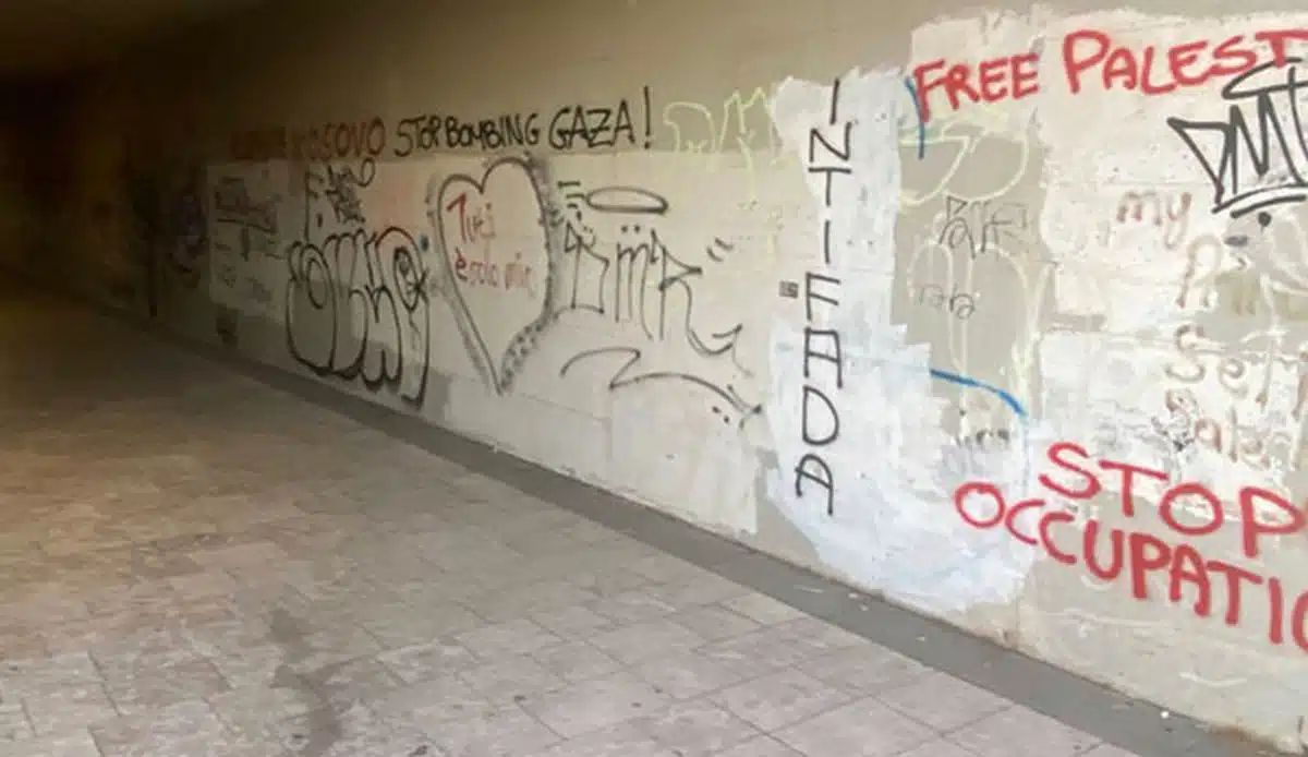 salerno muri imbrattati allarme Giannattasio