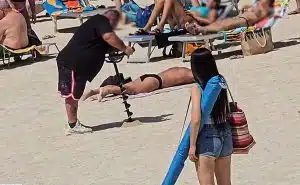 salerno trivella ombrellone spiaggia pastena torrione