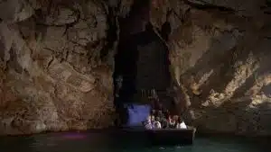 grotte pertosa auletta intesa iren-fondazione mida