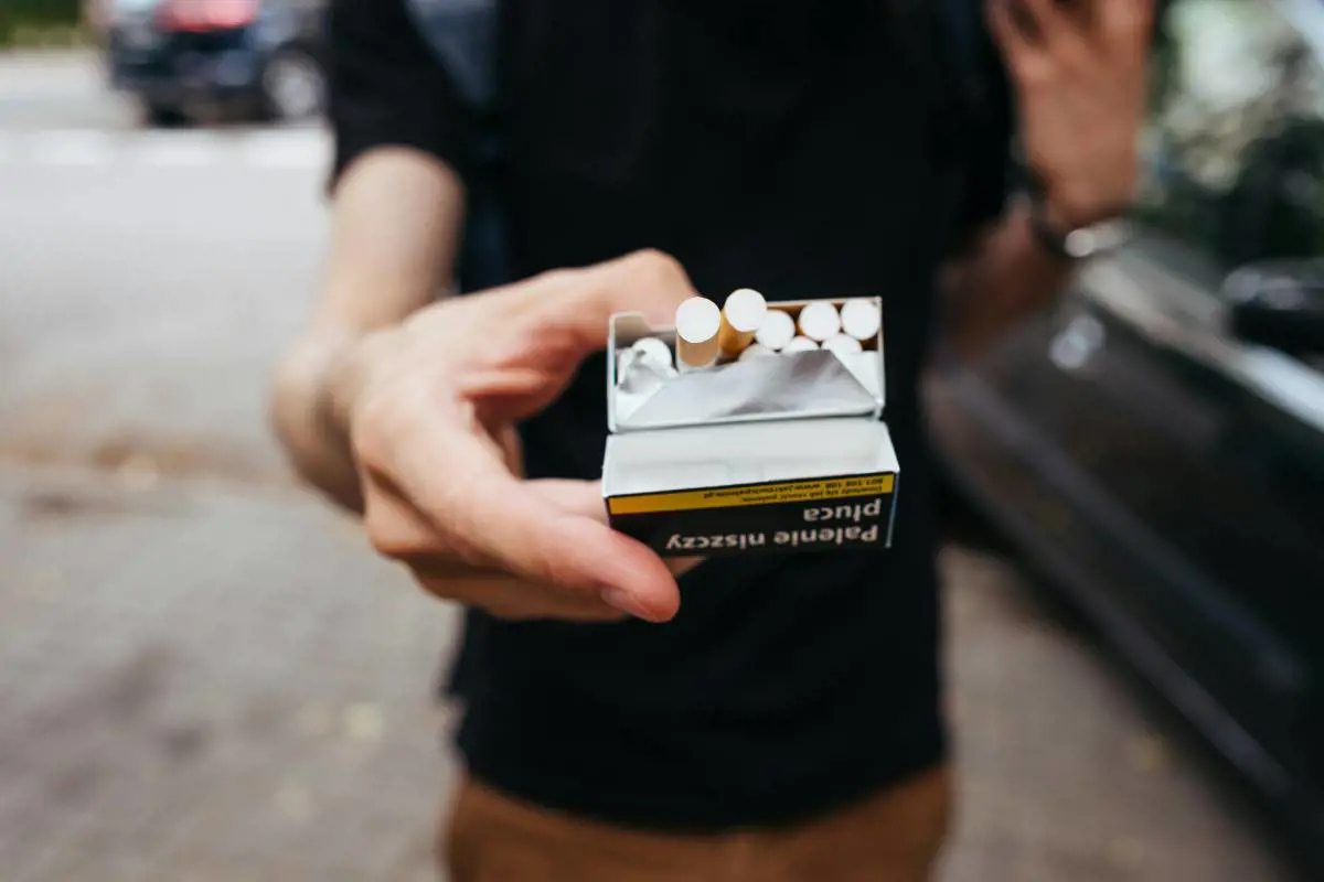 maxi tassa sigarette e-cig rifiuti elettronici