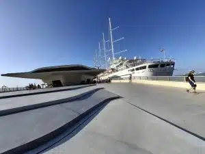 Salerno accoglie la “Wind Surf”, tra le più grandi navi a vela da crociera al mondo