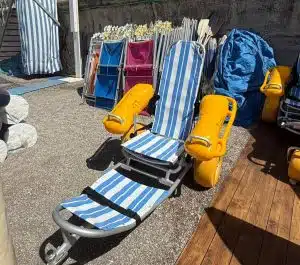 Maiori, spiaggia accessibile e inclusiva: servizi potenziati per persone con disabilità