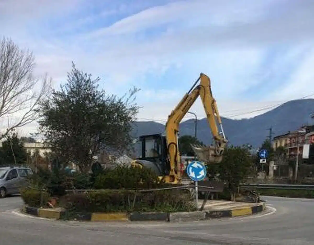 cava nuova rotatoria zona industriale fondi asi visibilità