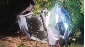 Due gravi incidenti stradali nel Cilento in una sola notte: cinque giovani feriti, due auto si ribaltano