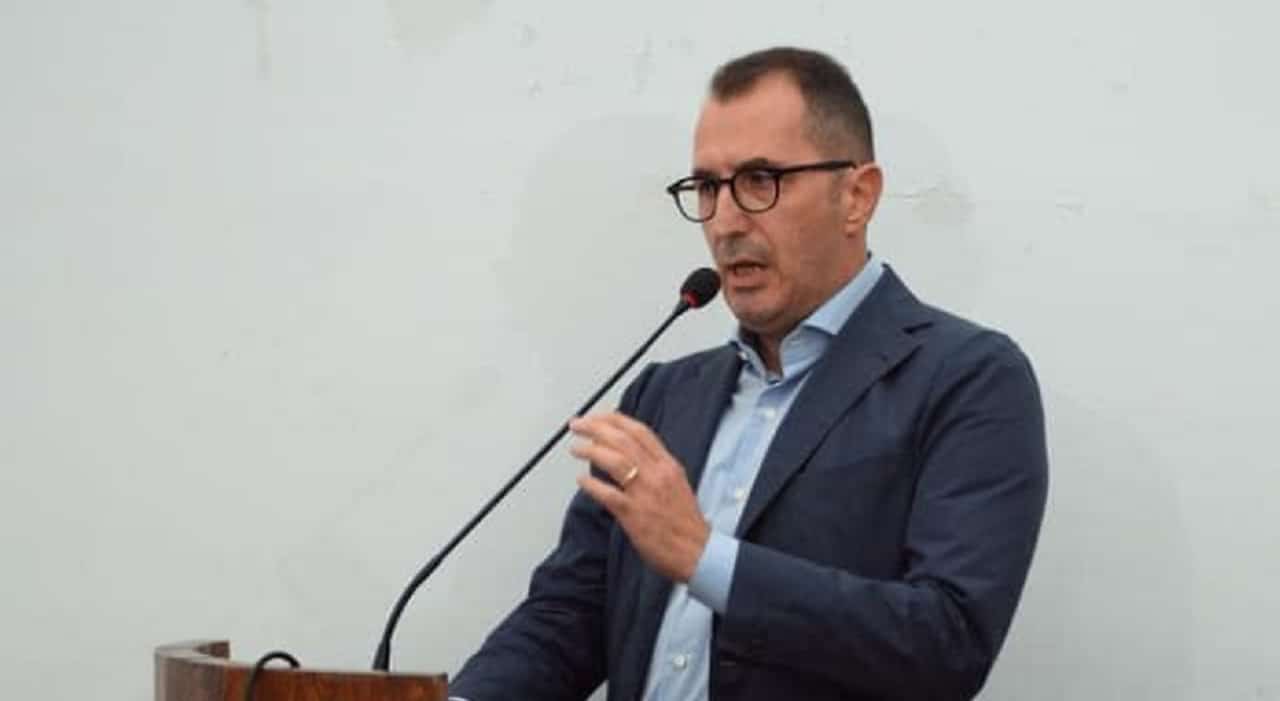 post anonimi contro sindaco nocera inferiore