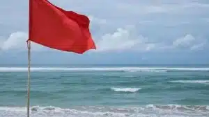 ascea bandiera rossa turista fermato municipale