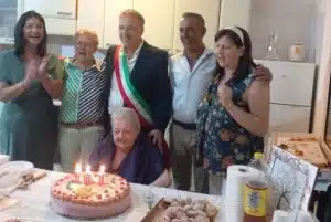 Cilento, terra di centenari: l’esempio di Nonna Tanina e i segreti della longevità